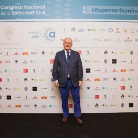 Fernando García de CortazarUniversidad de Deusto